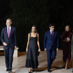 Premio Planeta llegada de SS MM Los Reyes Don Felipe Y Dña Letizia