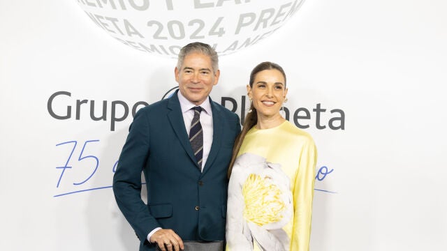 Premios Planeta. Boris Izaguirre y Raquel Sánchez Silva