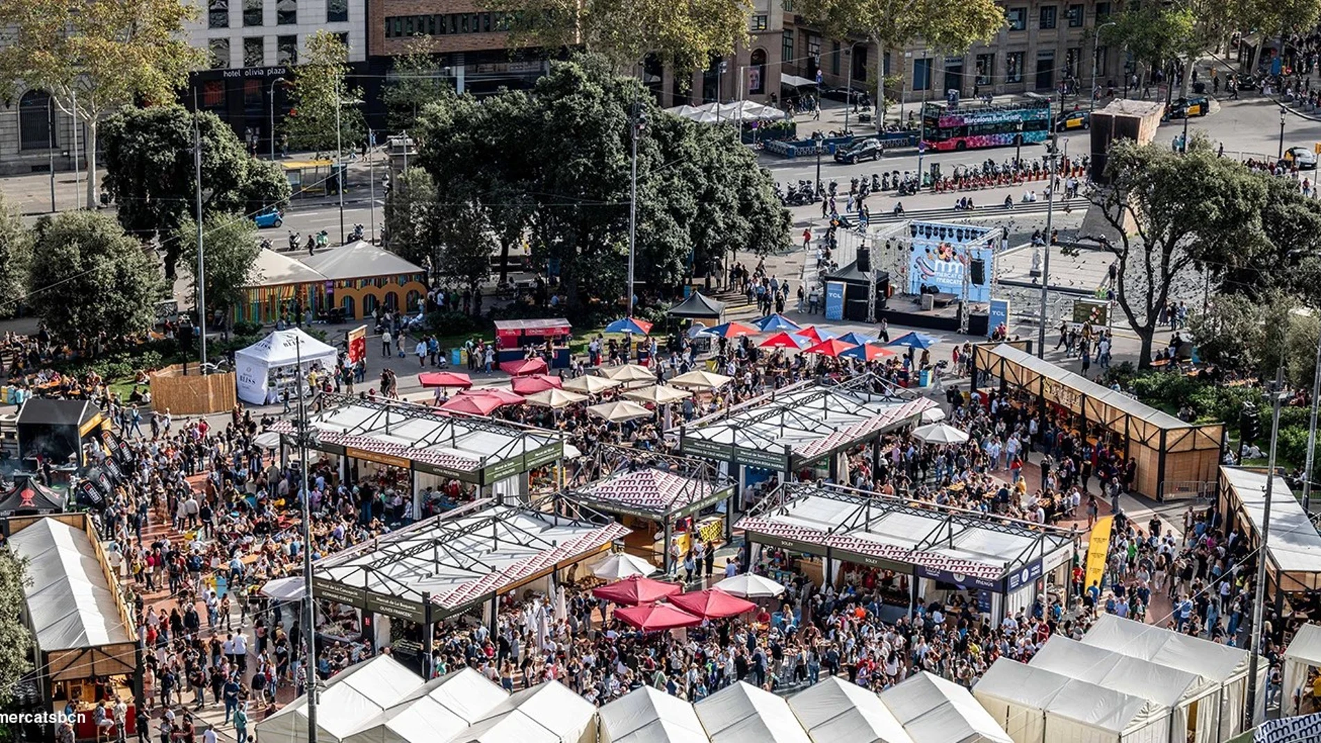 Fira de Mercats en la palza Cataluña