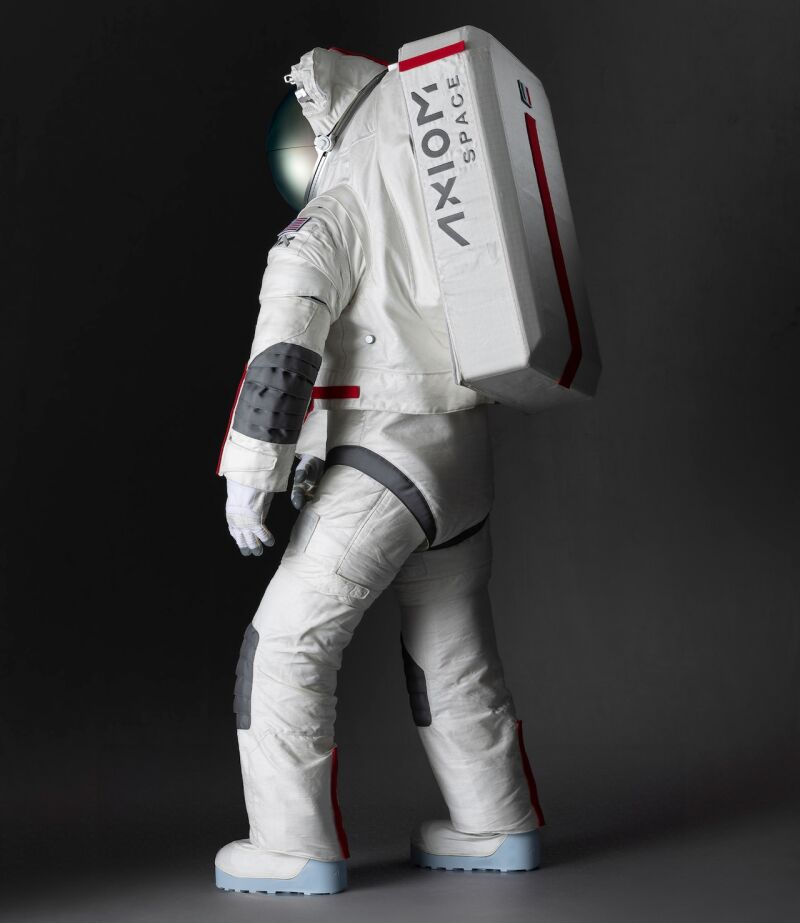 Traje de astronauta diseñado por Prada.