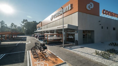 Consum compra a Kuups nueve supermercados de Economy Cash y Vidal