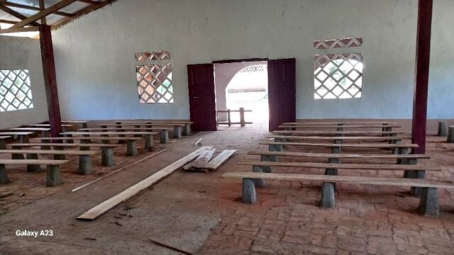 Interior de la iglesia de Tomunga, ya prácticamente terminada.