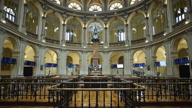 Economía/Bolsa.- El Ibex 35 avanza un 1,7% en la semana y consigue mantener los 11.900 enteros