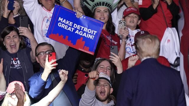 Donald Trump recibe el apoyo de sus seguidores en Detroit