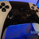 La Razón Hardgaming - DualSense Edge: La evolución del controlador en el universo PlayStation