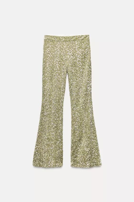 Pantalones de lentejuelas en champagne.