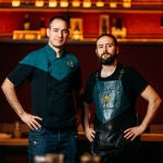 Mario y David Villalón en Angelita