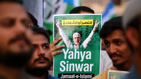 Absentee funeral prayer for Hamas leader Yahya Al-Sinwar in Karachi