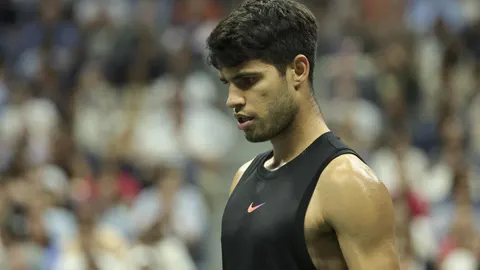 Tenis.- Sinner logra una revancha contra Alcaraz en Riad de seis millones de dólares