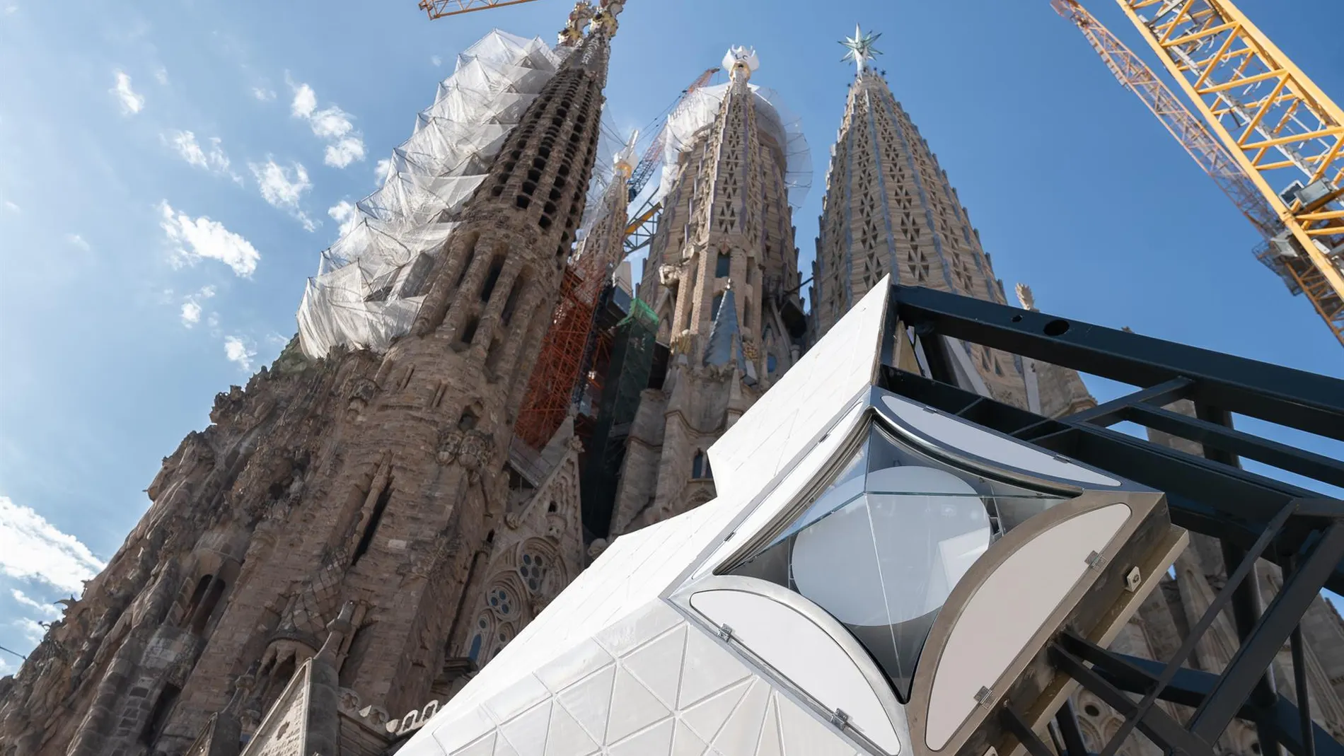 CATALUNYA.-Barceló plantea un gran mural en la fachada de la Sagrada Família y la basílica lo estudiará