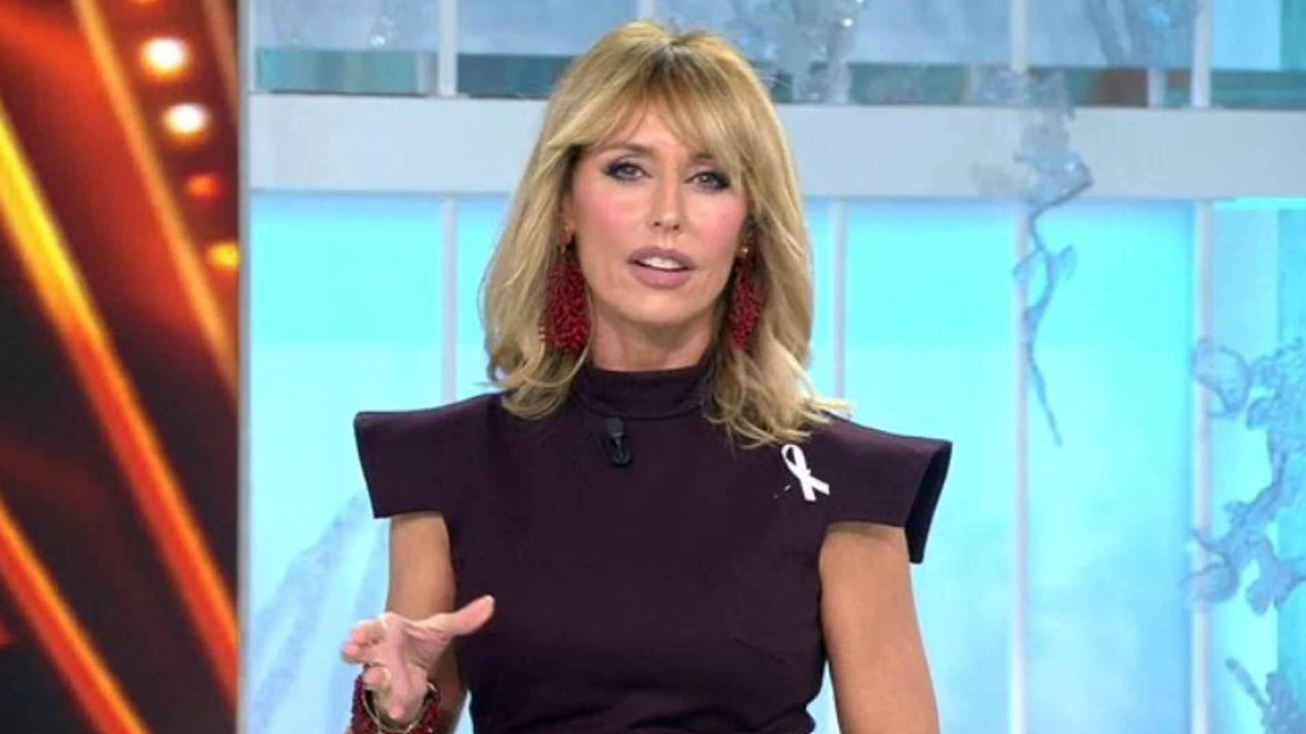 Emma García, devastada en directo tras contar la muerte del hermano de Paz Padilla