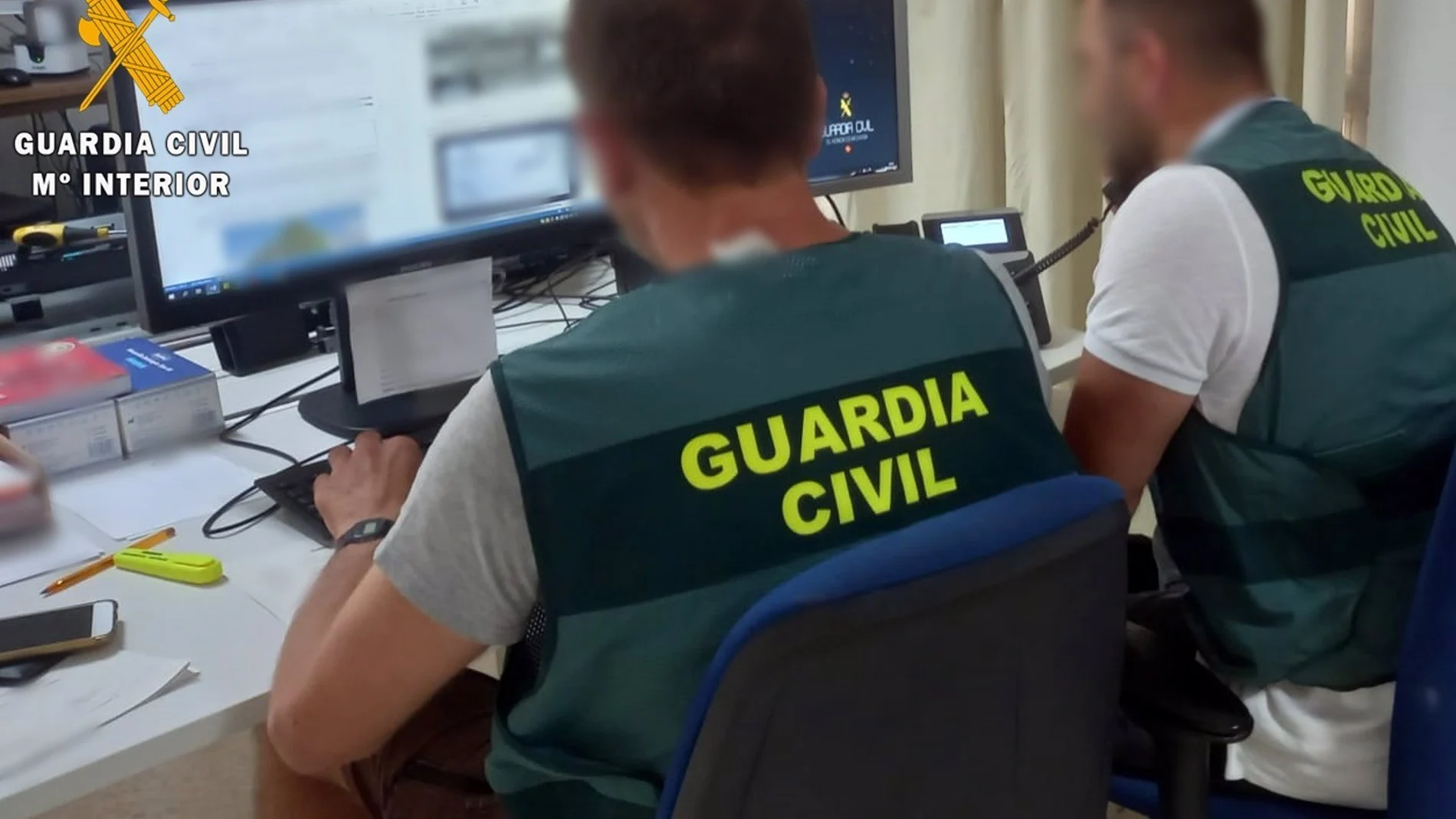 Agentes de la Guardia Civil