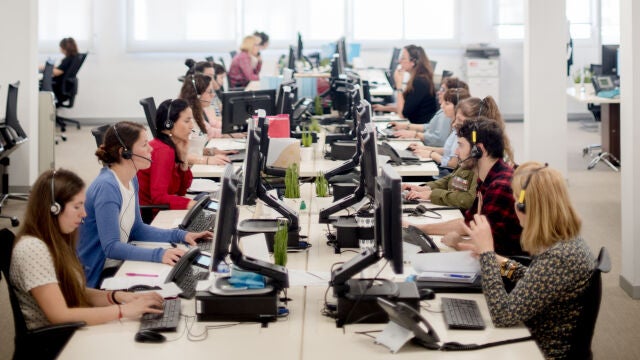 Oficina de atención al cliente, teleoperadores