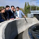Suárez-Quiñones visita la nueva depuradora de aguas residuales de Traspinedo (Valladolid) junto al alcalde, Javier Fernández, y la delegada de la Junta, Raquel Alonso, entre otros