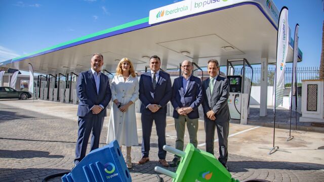 Iberdrola | bp pulse inaugura en Benacazón una potente estación con diez puntos de recarga ultrarrápida