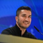 Nuri Sahin, ex jugador del Real Madrid, ahora es el técnico del Dortmund