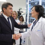 Carlos Mazón hoy durante su visita al Hospital La Fe de Valencia