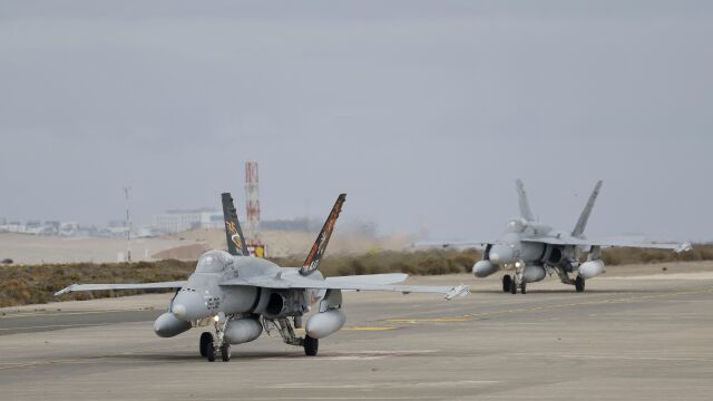 Dos cazas F-18 del Ala 15 que participan en el ejercicio "Sirio"