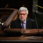 AMP.-Sumar se desmarca del PSOE y facilita que el Congreso tramite otra ley para votar el envío de armas a Ucrania
