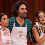 Itziar Miranda, Raúl Gómez y Marina Rivers en 'MasterChef Celebrity'