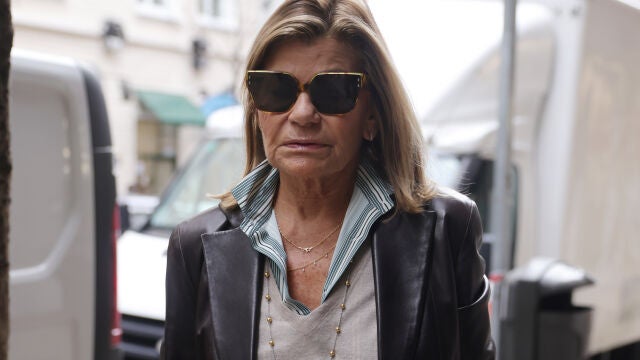 El look de Cari Lapique en su vuelta al trabajo.