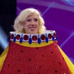 Manuela Carmena y un Grammy se escondían bajo las máscaras de "Mask Singer 4"