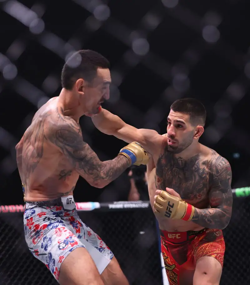 UFC 308 in Abu Dhabi