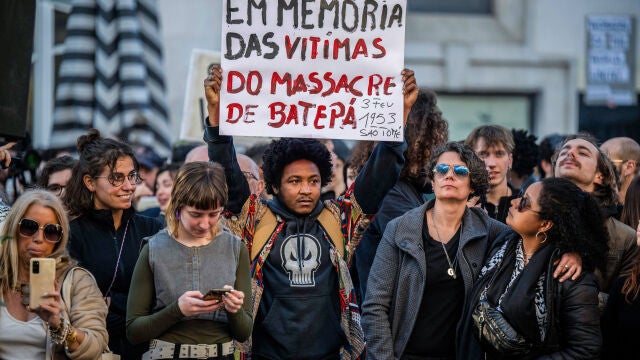 Portugal.- Miles de personas protestasn en Lisboa por la muerte de un hombre por disparos de la Policía