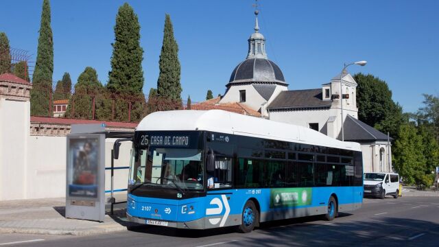 EMT aumentará su servicio a cementerios por Todos los Santos con líneas especiales y refuerzos