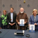 La iglesia debe agilizar las dimisiones por abuso e informar más, según informe vaticano