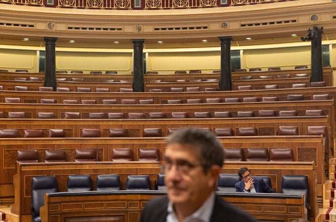 El PSOE defiende en el Congreso que las autonomías vigilen más los pisos turísticos irregulares 