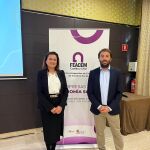 Emma Fernández junto a Pablo Sánchez