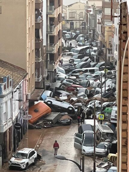 Dos guardias civiles mueren ahogados en el sótano de la Comandancia de Paiporta