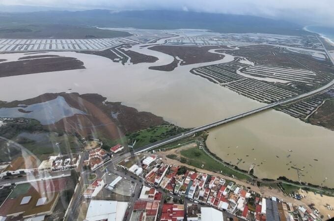 Vista aérea del río Barbate a su paso por este término municipal