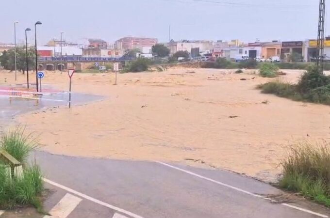 La DANA inunda Castellón y el río Cèrvol se desborda