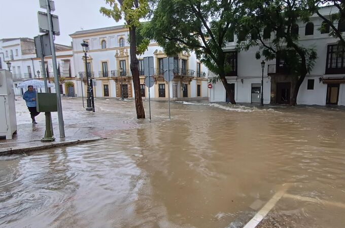 Temporal.- Rescatadas siete personas atrapadas en Alcalá de los Gazules y sin clases en seis colegios de Jerez (Cádiz)