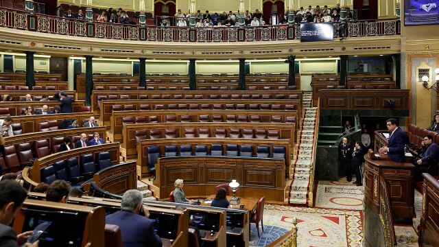 El Congreso aprobó la reforma de RTVE entre críticas y ausencias