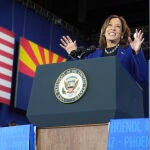 La candidata demócrata, Kamala Harris, durante un mitin en Phoenix