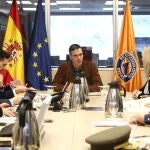 El presidente del Gobierno, Pedro Sánchez, en la sede de la Dirección General de Protección Civil