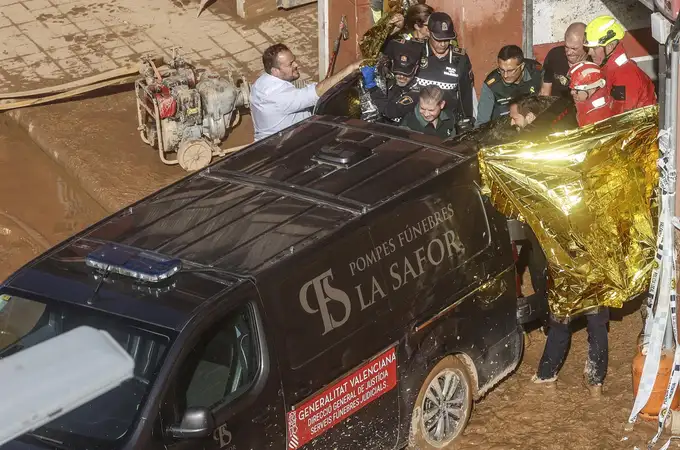 Forenses en la zona cero de la DANA: Forenses en la zona cero de la DANA: