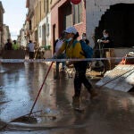 Más de 200 voluntarios de Protección Civil intervienen en Valencia por la DANA