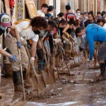 Se prohibe la llegada andando de voluntarios a los municipios afectados por la DANA