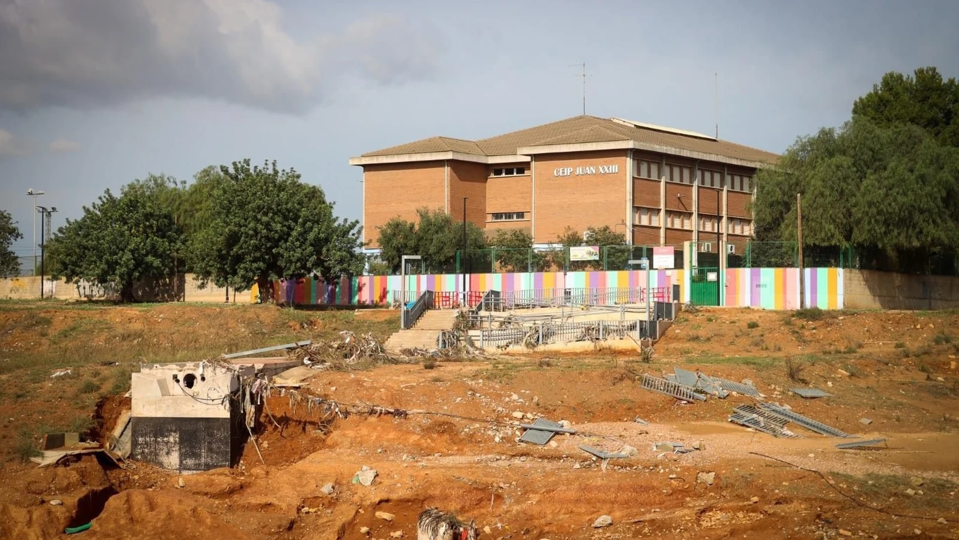 CEIP Juan XXIII de Torrent (Valencia) afectado por la DANA. Torrent ha suspendido las clases hasta el 8 de noviembre REMITIDA / HANDOUT por AYUNTAMIENTO TORRENT Fotografía remitida a medios de comunicación exclusivamente para ilustrar la noticia a la que hace referencia la imagen, y citando la procedencia de la imagen en la firma 02/11/2024