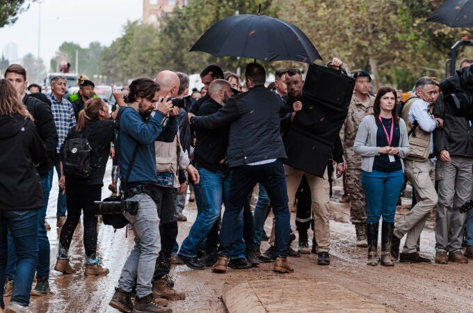 Los Reyes visitan Valencia tras la DANA