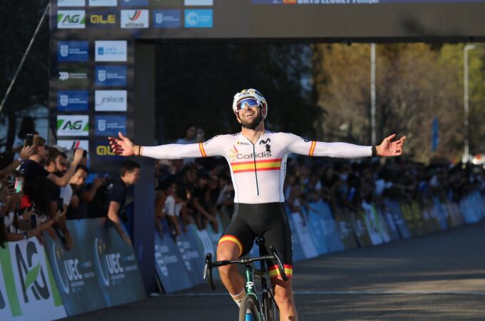 Felipe Orts logra una plata histórica en el Europeo de Ciclocross