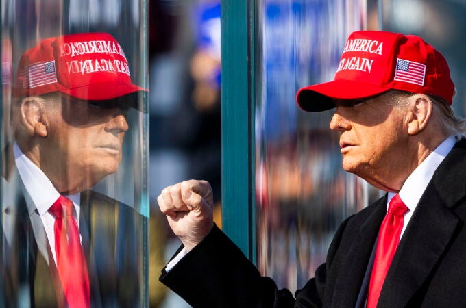 Former President Trump holds campaign rally in Lititz, Pennsylvania