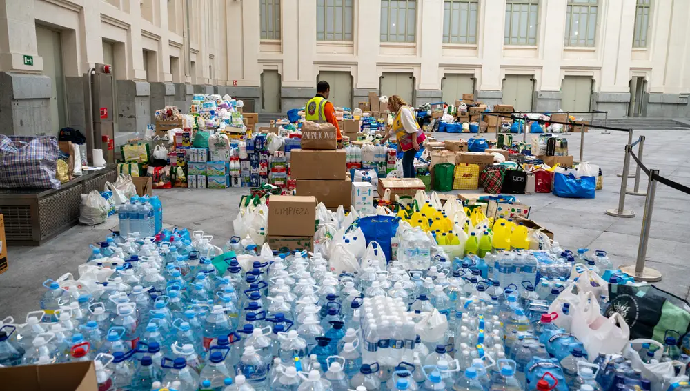 Recogida en Madrid de ayuda para los afectados de la DANA