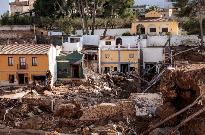 Temporal.- Chiva intensifica la revisión del estado de casas en el núcleo urbano tras un desprendimiento en un edificio