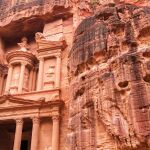 Arqueólogos descubren una tumba en la antigua ciudad de Petra y no dan crédito con lo que hay dentro