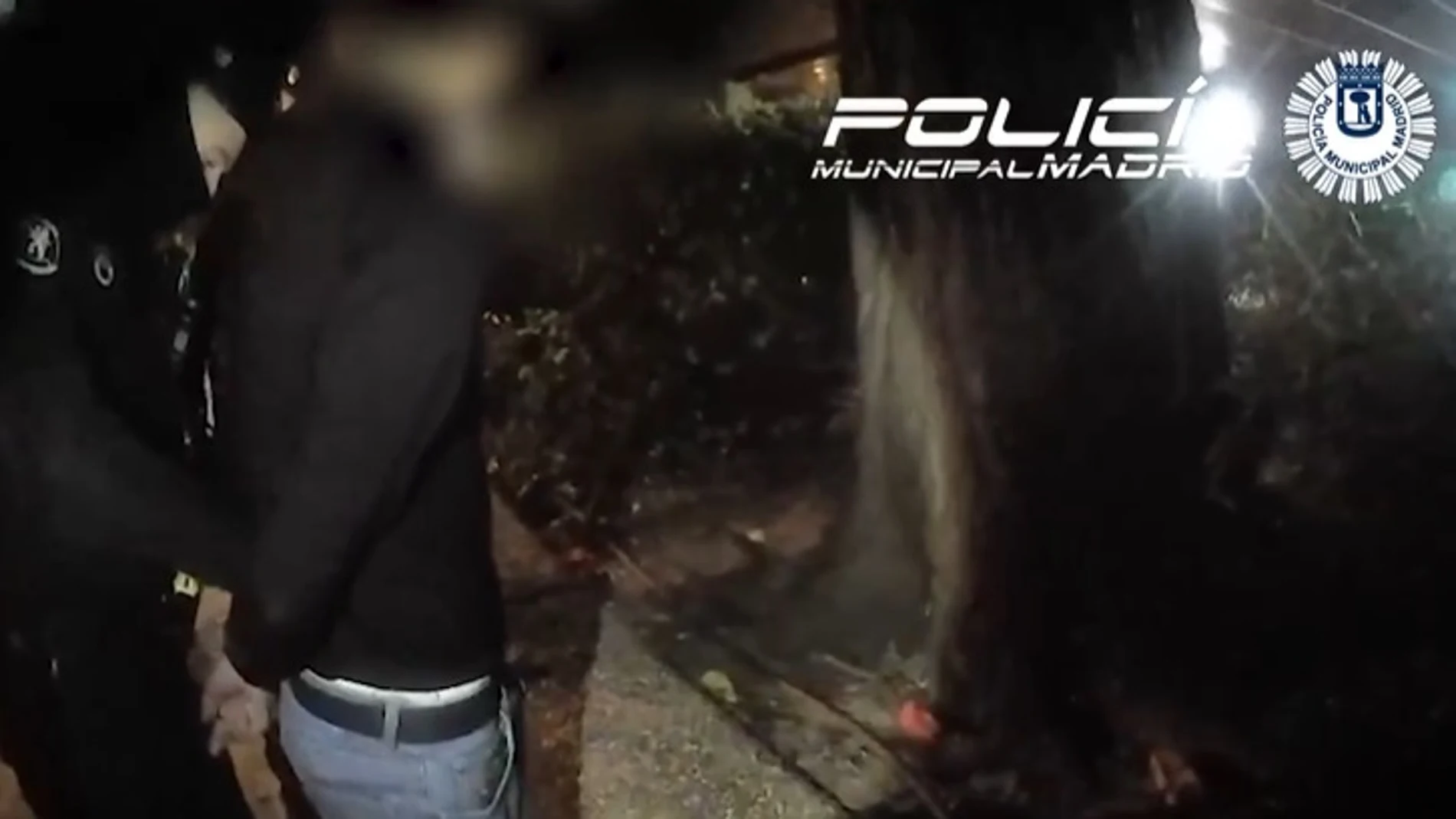 Detenido por robar con el método del Ronaldinho una cadena de oro a un joven en los bajos de OrenseREMITIDA / HANDOUT por POLICÍA MUNICIPAL DE MADRIDFotografía remitida a medios de comunicación exclusivamente para ilustrar la noticia a la que hace referencia la imagen, y citando la procedencia de la imagen en la firma05/11/2024